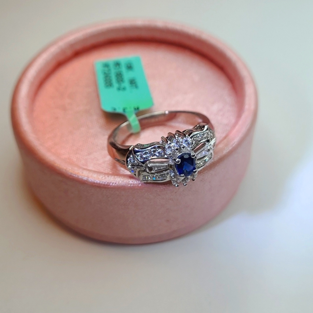 Captivating Blue Sapphire NATURAL 0.35Ct Women's 18k White Gold Ring💙
